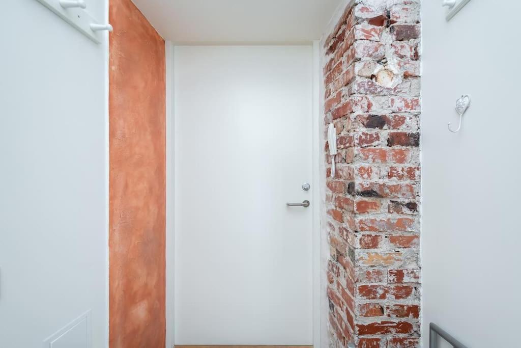 Cozy Studio Apartment Ταλίν Εξωτερικό φωτογραφία