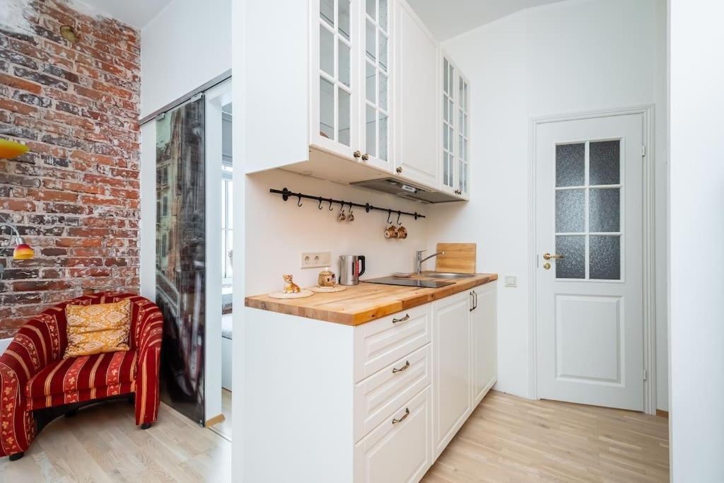 Cozy Studio Apartment Ταλίν Εξωτερικό φωτογραφία