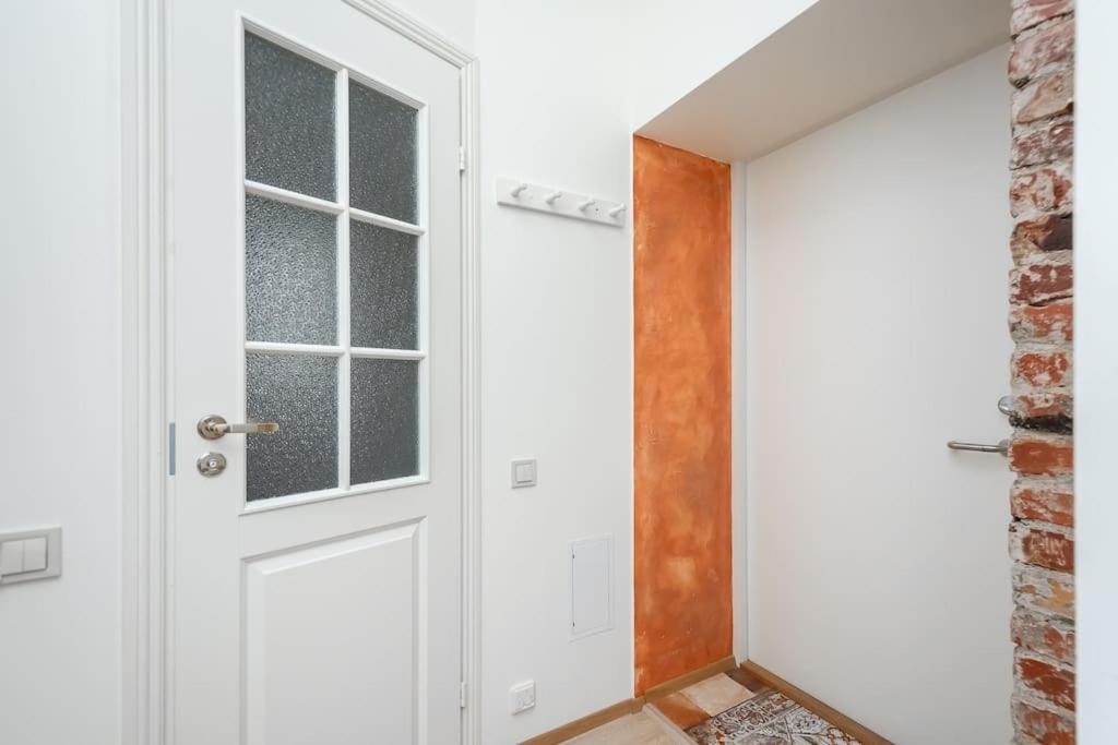Cozy Studio Apartment Ταλίν Εξωτερικό φωτογραφία